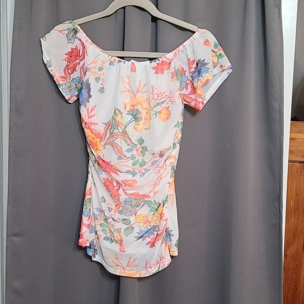 NY & Co NWT sheer ruched‎ blouse size XS
